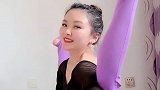 瑜伽姑娘的才艺表演，这样的高难度动作，一般人不会！