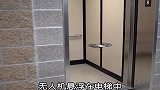 无人机悬浮在电梯中，电梯移动时无人机会跟着移动吗