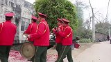 广西农村一帅哥结婚，新娘下车走路到家了，性感漂亮
