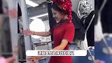 网红小英回应变美，晒留洋大小姐写真，妆容精致和从前判若两人