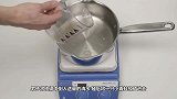 据说用温水煮青蛙，青蛙习惯水温后，不会从锅里跳出来