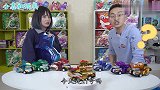 小志和洋洋比赛心奇陀螺战车 居然翼龙陀螺战车时间最长