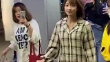 小姐姐来了，你们认识是哪个团队的小姐姐吗