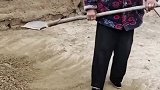 奶奶脚为什么那么小呀