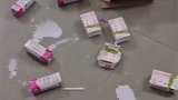 男子焦虑房贷车贷嫌牛奶贵，妻子怒砸：你儿子要喝的！