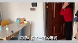 婆婆打牌输钱，把儿媳抵给光棍还债，打工的儿子突然回家，精彩了