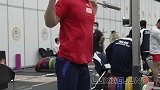 在波哥大钓鱼之余，做个养生深蹲