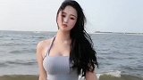 美女海边自拍这样的姑娘看着真多情