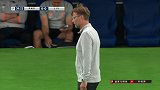 克洛普场边指挥满脸无奈 愤怒拍胸宣泄不满