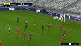 下半场补时第1分钟波尔多球员贝尼托射门 - 打偏