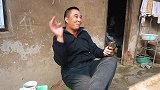 包立春考过了科一，桃子姐做一盘酸辣蹄花，一家人吃得津津有味