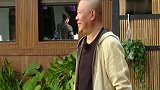 大叔们对暗号超幼稚,郭德纲老是慢一拍,竟然有点可爱
