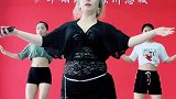 小姐姐念的啥，咱也不敢问