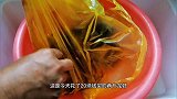 90后厨师长在家教你做小龙虾，麻辣鲜香，一次吃2斤停不下来
