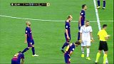 西甲-1718赛季-输急眼？小马哥亮鞋底飞铲卡塞米罗 主场球迷激光笔+嘘声回敬-花絮