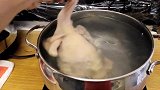 广东名吃白切鸡人人爱吃，大厨教你制作过程，好学不难！