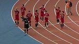 五球大胜挺进淘汰赛 颜骏凌带队谢场球迷送上掌声