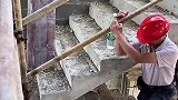 上个楼梯都要心惊胆战的，总感觉哪里不对劲