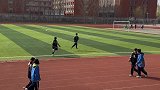 当跟踪女生被发现，太尴尬了！