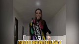 邓紫棋是邓三岁吧，太可爱了，锁定我吧，我投降！
