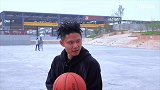 【鞋圈儿】吴悠穿衣风格学习艾弗森 出席活动也会精心打扮