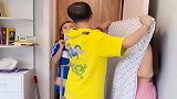 靓妹，你这样我隔着屏幕感觉都很尴尬！