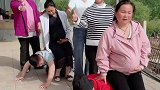 跪下那一幕太暖心了！