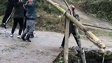 省力杠杆可以省力，但是费距离，并且绝对不会省功