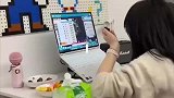 男子为妻子买笔记本，称赞好男人