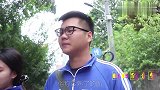 短剧：小伙伴们一起做炒面吃，炒面拌白糖，每一口都是儿时的味道