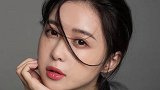潘玮柏老婆怀孕 网曝潘玮柏老婆Luna怀孕了，平底鞋和宽松大码外套引发网友热议 有网友猜测Luna可能怀孕了