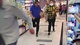 一商场超市猪肉打折，大爷大妈们一路百米加速狂奔抢购
