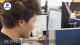 中国游客在日本旅游，疯狂捡生蚝，游客日本人太浪费了