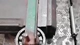 这些你见过吗，废轴承制作折弯机，这小伙真的太有才了！