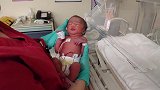 实录34周早产儿宝宝每天在医院的日常，这宝宝真的好小只啊！