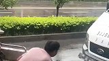 男子卖掉陪伴自己八年的爱车