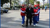 株洲九旬老太太摔倒受伤，状告11岁推轮椅帮过马路男孩索赔17万，法院这样判↑↑↑