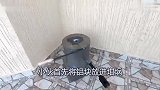 把高温熔铝倒在冰块上，网友动静有点大啊
