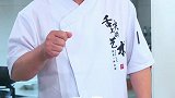 美食 传说中的鸡丝银针，色泽纯白，滑嫩爽脆，是鸡肉搭配绿豆芽的完美演绎！