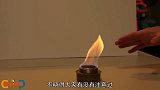 怎样制造黑色的火焰？将盐水滴向酒精灯，下一秒跟特效一样！