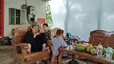 农村家庭主妇的生活,阿云和嫂子在带一群小屁孩