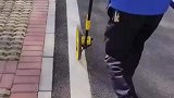 业主看着800米的厕所陷入了沉思
