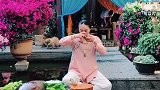 放下工作，关掉手机，来丽江住上几天体验慢生活。