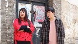 岳母过寿，穷女婿空手来，富女婿送豪车，岳母却将富女婿打出门