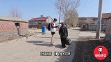 搞笑剧：一男一女广东打工回来，吹起牛来一个比一个厉害