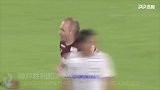 反击从现在开始！小白主罚点球遭扑 机警补射破门率队连扳两球