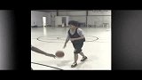 生活-女模新职业：打篮球挑战NBA