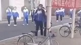女同学：就这样被无情“拆散”了