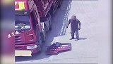 搞笑视频：建议换个星球居住吧，地球已经呆不下去了！
