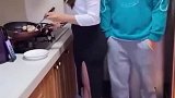 媳妇之黑暗料理，炒鸡蛋我吃过，但炒鸡蛋壳真的能吃吗